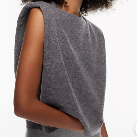 Aritzia -Group Babaton Womens Shoulder Pads Size M It’s really good condition - Picture 1 of 9